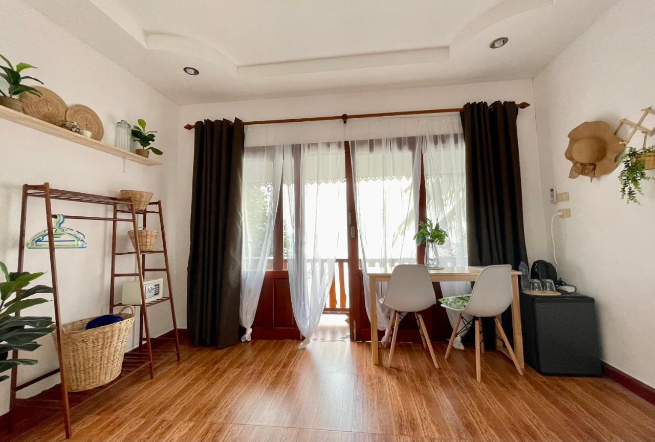 Secret Place Hotel And Restaurant Haad Yao Extérieur photo