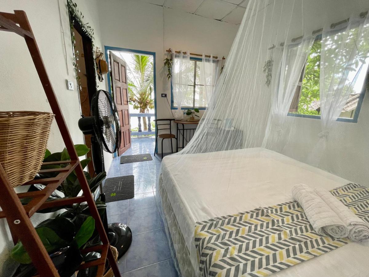 Secret Place Hotel And Restaurant Haad Yao Extérieur photo